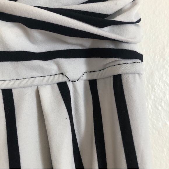 J For Justify Strapless Pockets Black and White Striped Wide Leg Romper Jumpsuit - Picture 9 of 10